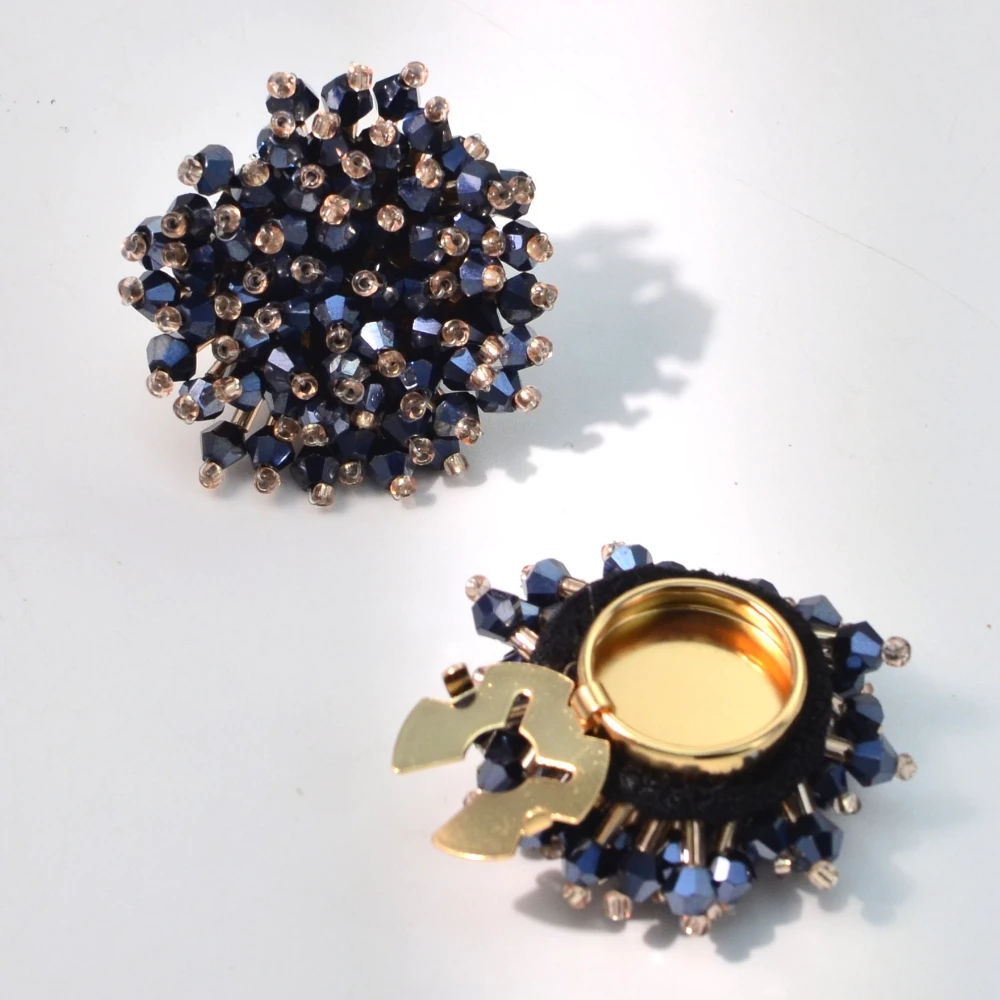 2PCS Elegant Button Covers Han - Women Fashion Hub 评论和价格